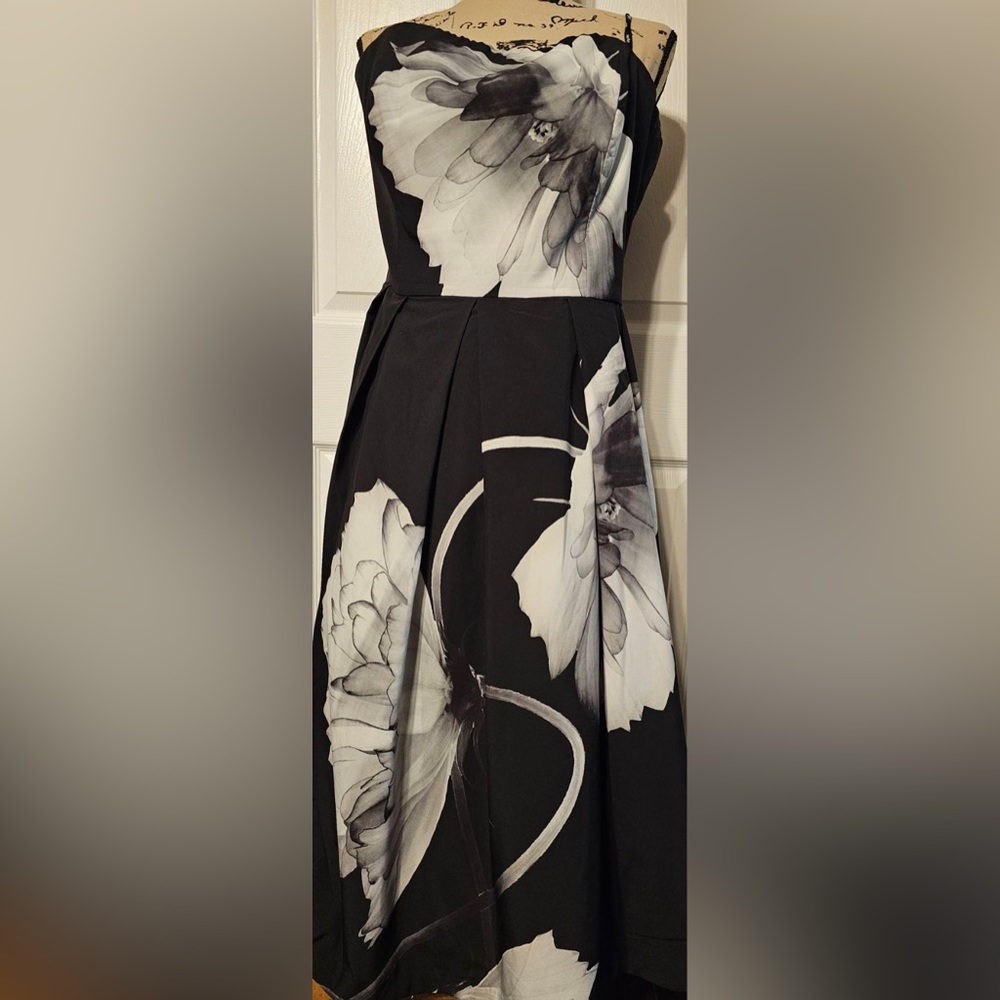 City chic Strapless Cocktail Dress
